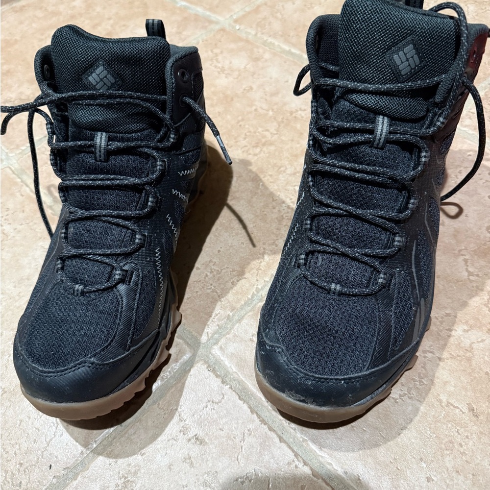 Columbia Black Mid-Top Trail Hikers with Brown Outsole